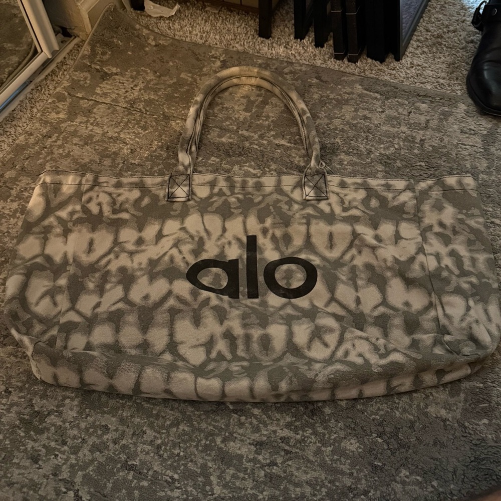 ALO Yoga Canvas Tote Bag